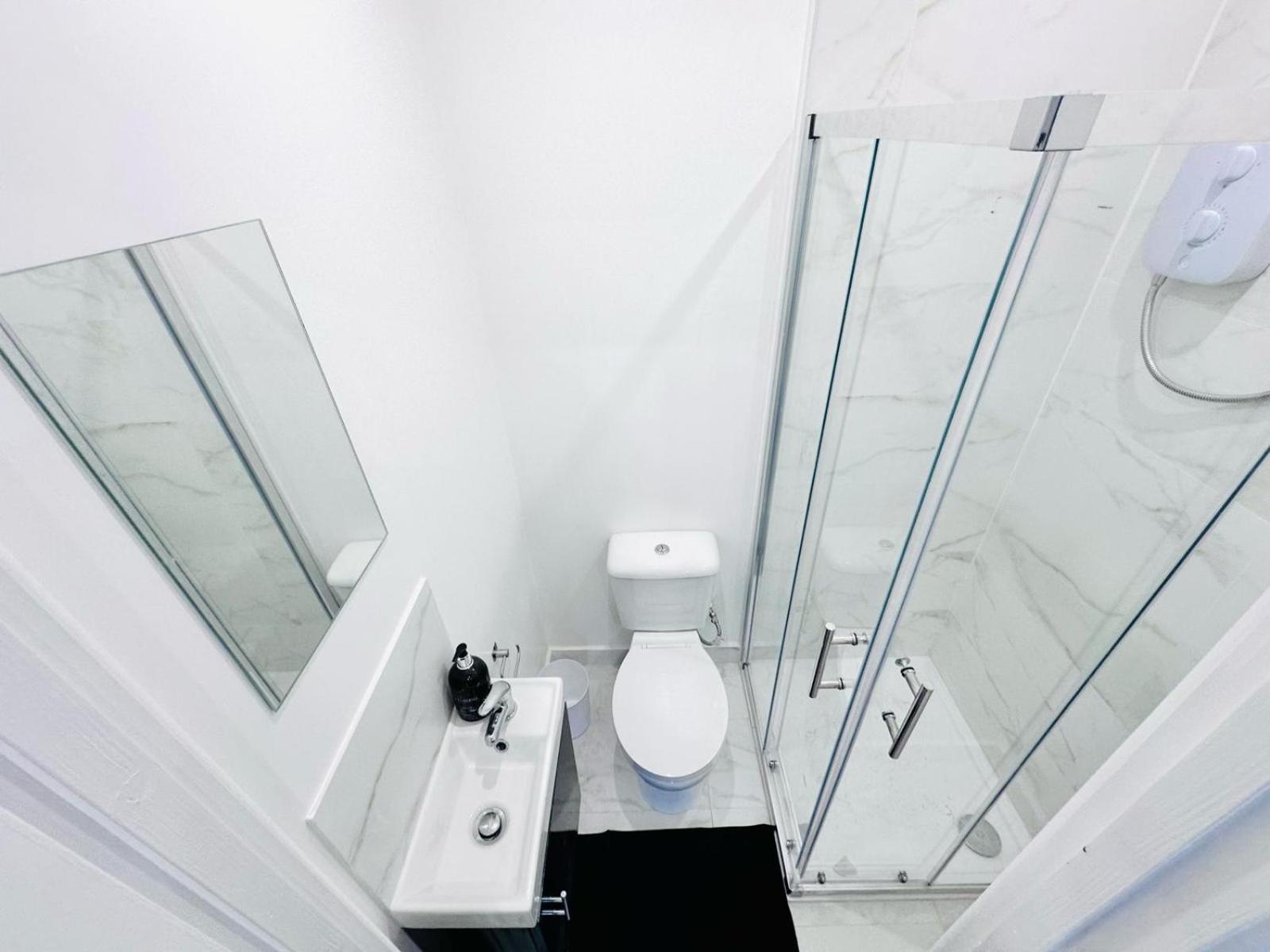 London 58 Blue House City Center Studio, Top Spot ภายนอก รูปภาพ