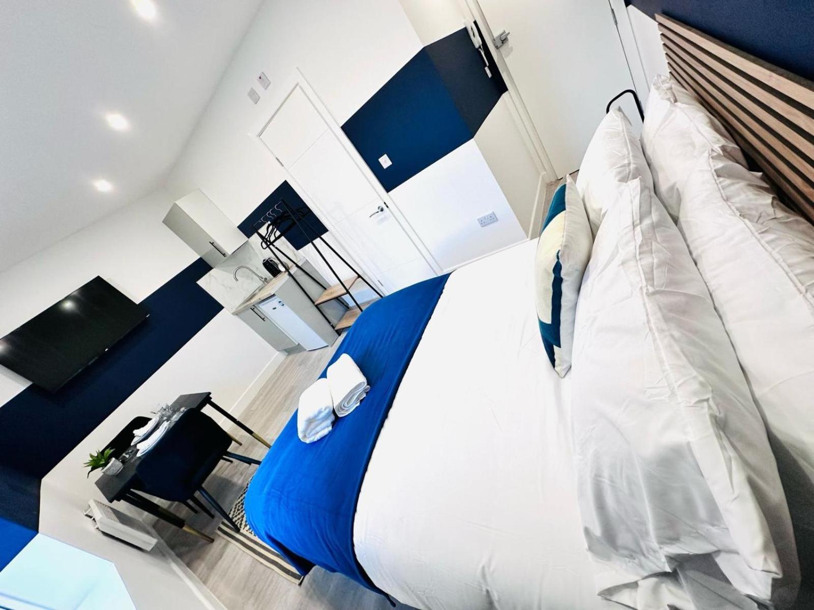 London 58 Blue House City Center Studio, Top Spot ภายนอก รูปภาพ