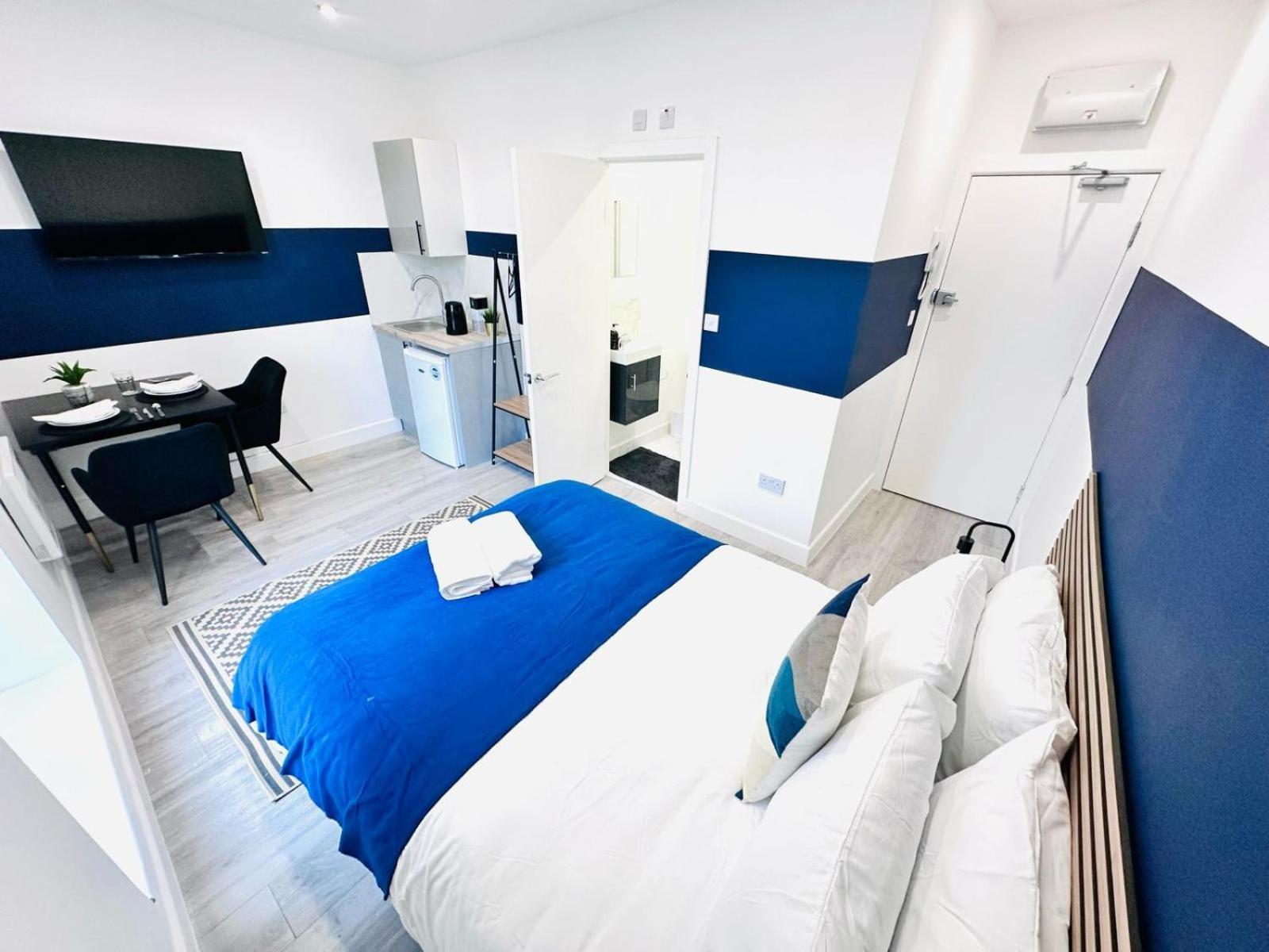 London 58 Blue House City Center Studio, Top Spot ภายนอก รูปภาพ