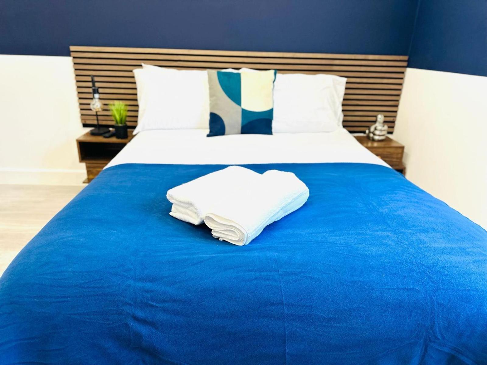 London 58 Blue House City Center Studio, Top Spot ภายนอก รูปภาพ