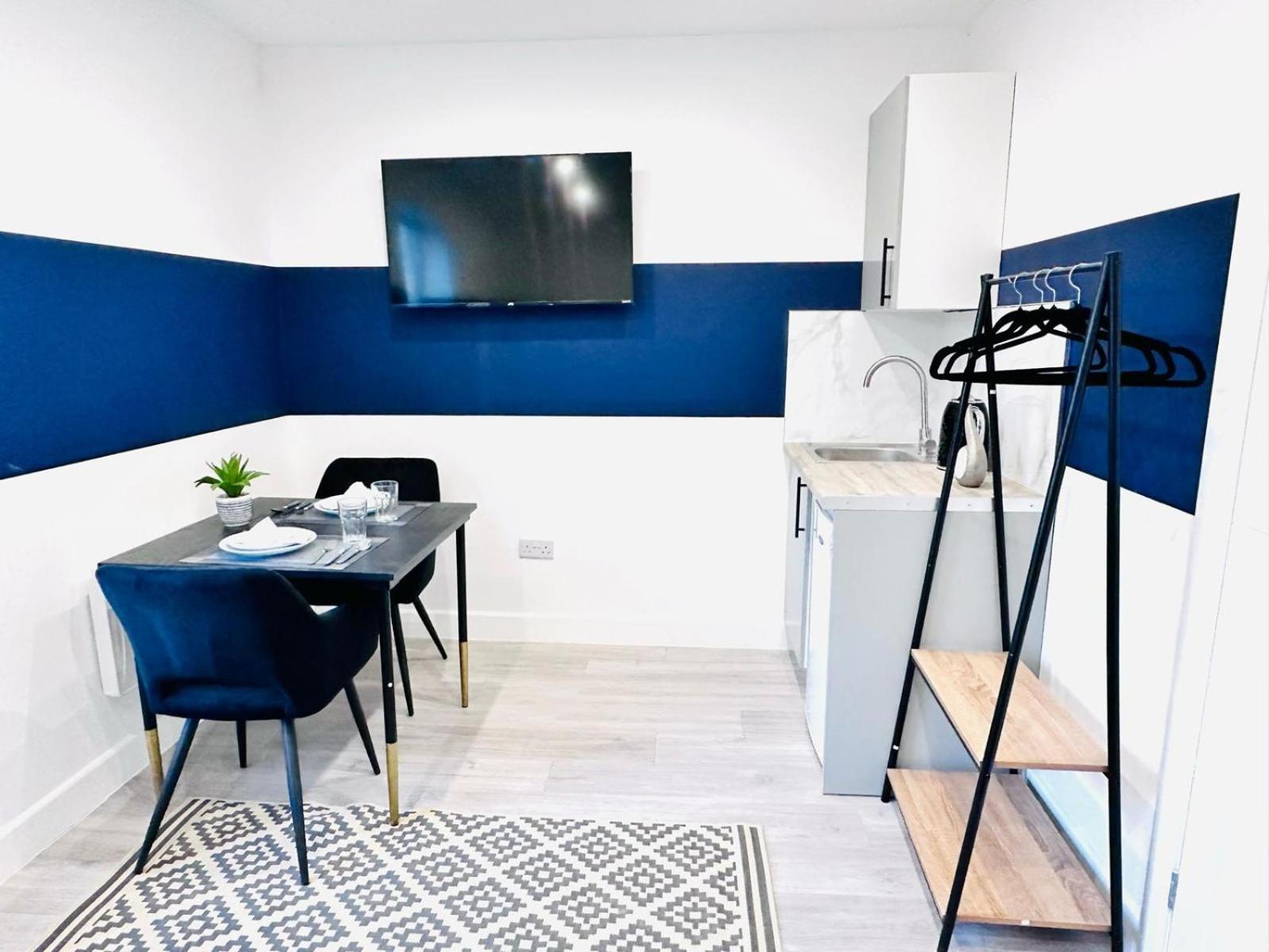 London 58 Blue House City Center Studio, Top Spot ภายนอก รูปภาพ