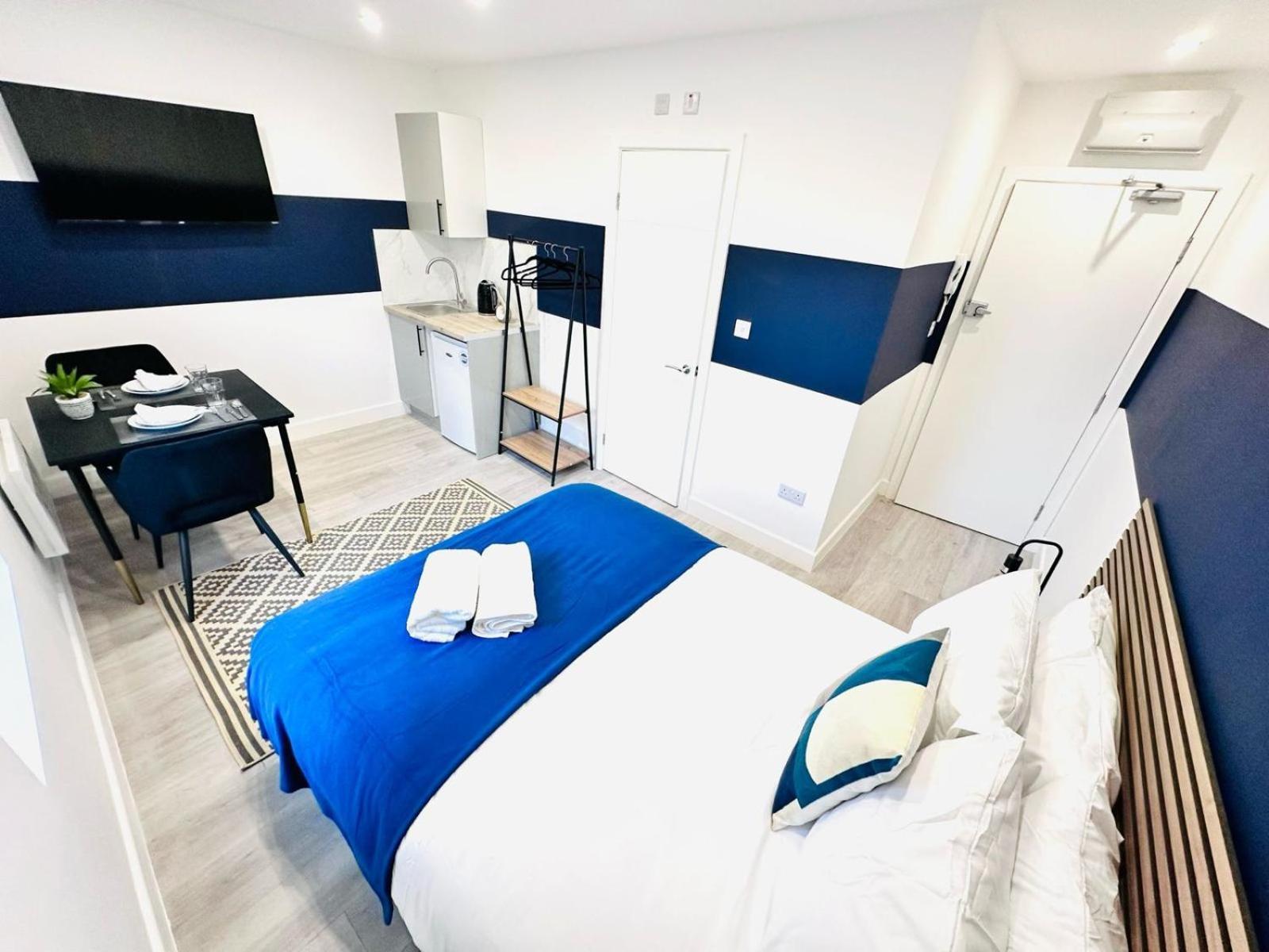 London 58 Blue House City Center Studio, Top Spot ภายนอก รูปภาพ