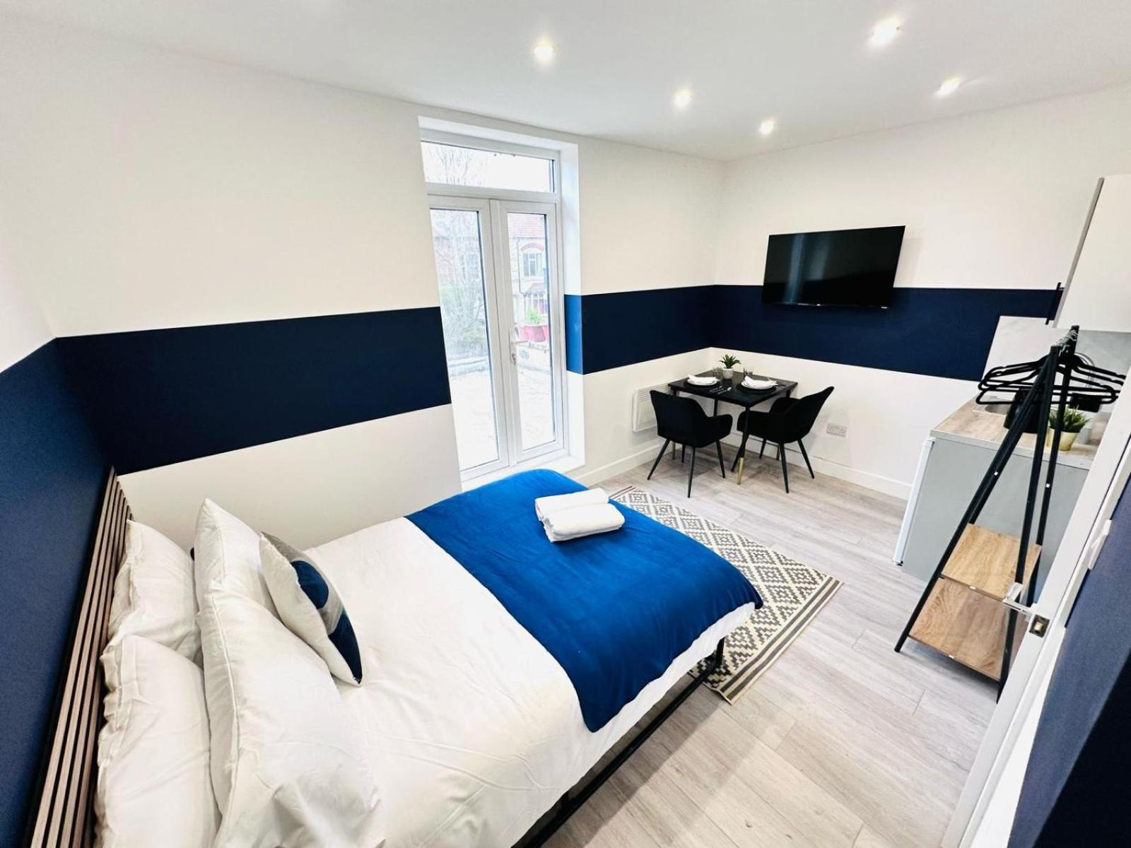 London 58 Blue House City Center Studio, Top Spot ภายนอก รูปภาพ